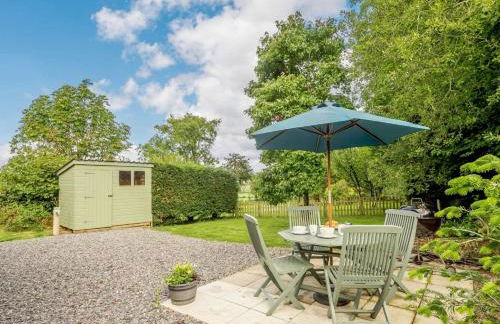 2 Bed in Pencader 89500 - Photo 12