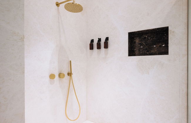 Luxurious Apartment with Patio and Pool - Foto 32