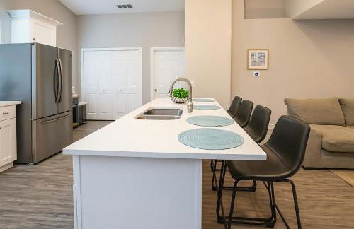 Heated Pool & Bathtub 4BR Near Disney - Foto 11