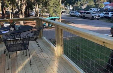 Playing Hookie LLC - Foto 26