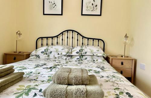 Pembroke Dock Hidden Gem - Pass the Keys - Photo 25