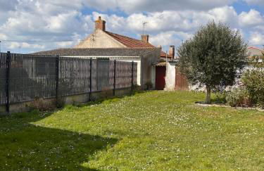 Maison de Famille La Bernerie - Foto 2