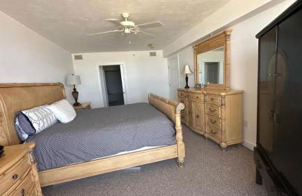 Oceanfront Large Condo in Charming Daytona Beach Shores - Photo 36