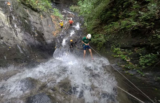 Canyoning + Ziplining in Útica - Foto 6