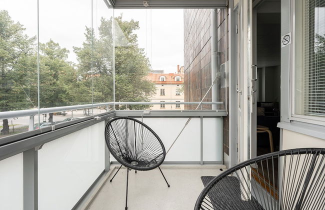 Spacious 1BR Apartment with Balcony in Downtown - Foto 9