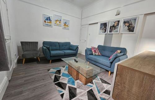 Cheerful Home near Preston train station & Uclan - Photo 6