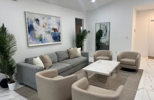 Palm Luxe Residence - Photo 12