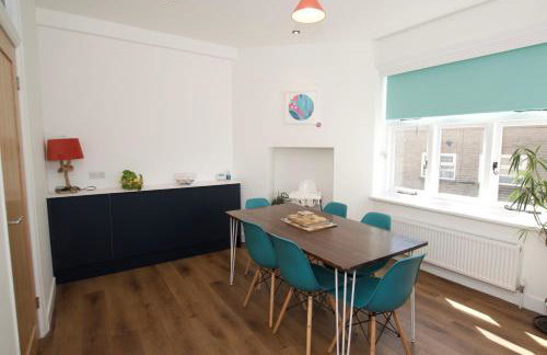 Beautiful large 3-bed coastal flat with parking. - Foto 44