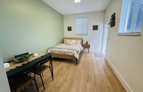 Miami Coral Gables Studio near Airport and Beaches - Photo 18