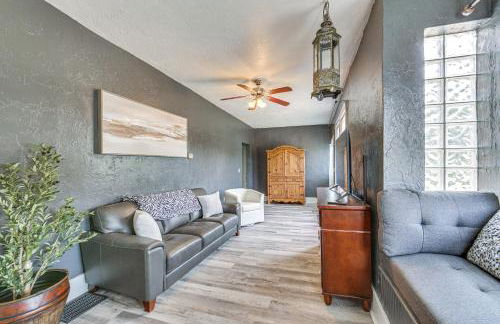 Updated New Kensington Home with Deck 22 Mi to PGH! - Foto 1