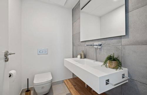 Penthouse Panorama - Photo 28