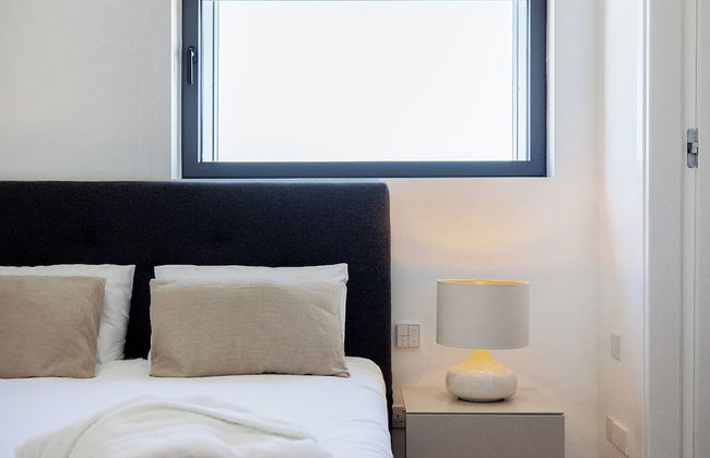 Central Park Residence - Photo 9