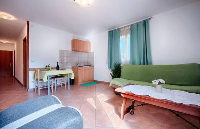 Apartments Bruna Lastovo-superior One Bedroom Apartment With Balcony and Sea View-zeleni - Foto 1