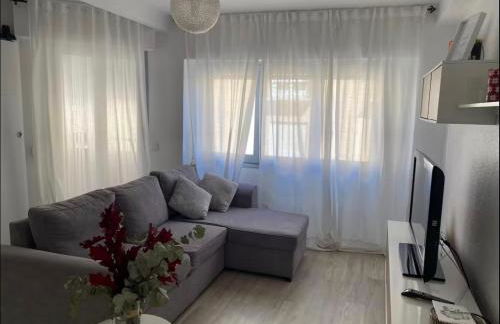 Apartamento céntrico junto a la estación A - Photo 2