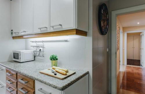 Spacious 1BR with Parking in Quiet Area - Foto 16