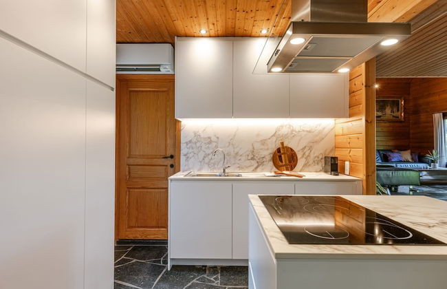 Huswell - Tranquil Retreat Cozy Chalet in the Heart of Urse - Photo 9