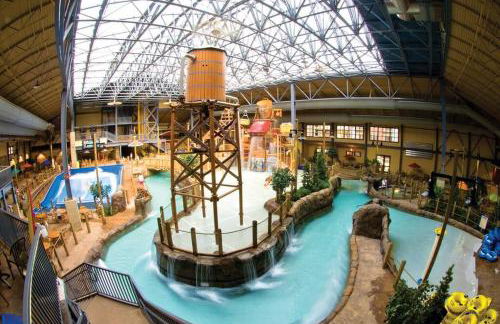 Penthouse Mountain Haven with Community Spa Room - Foto 26