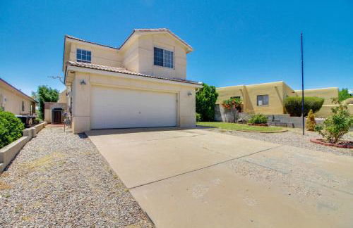 Explore ABQ and Rancho Rio Family Home with Patios! - Foto 26