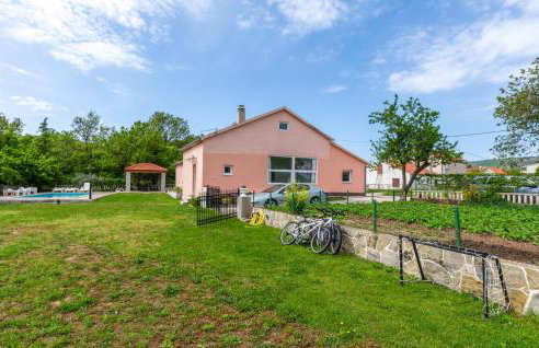 Three-Bedroom Holiday Home In Neoric - Photo 18