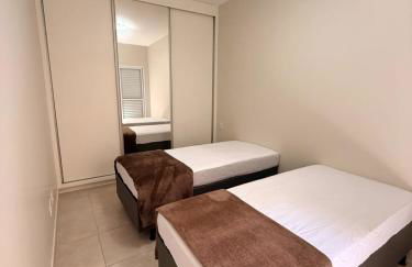 Casa inteira 2 quartos e churrasqueira - Foto 7