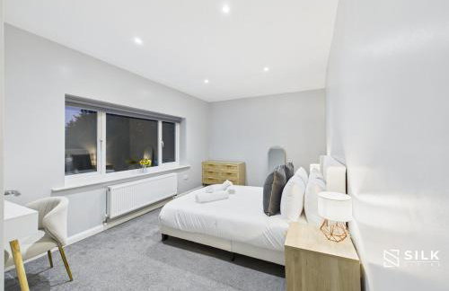 Refurbished 4-Bed, Open-Plan Living, Sleeps 10 - Foto 49