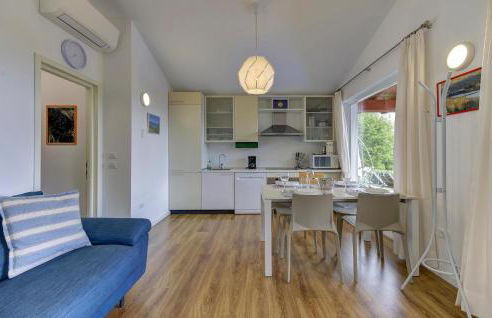 Amazing Home In Solto Collina Bg - Photo 27