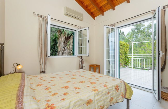 Villa Thalassa Large Private Pool Walk to Beach Sea Views A C Wifi Car Not Required - 920 - Photo 41