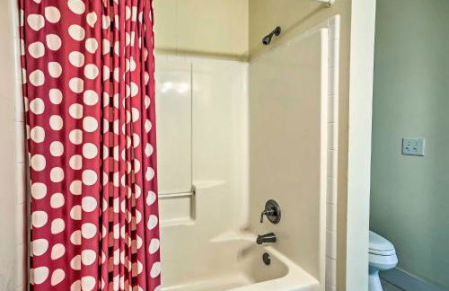 Family Beach Home Walk to N Litchfield Beach - Foto 24