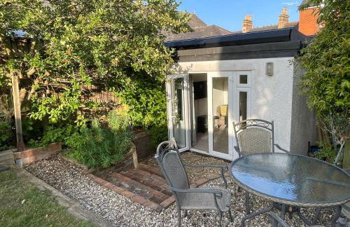 Cosy, Cute Annnex - Photo 2