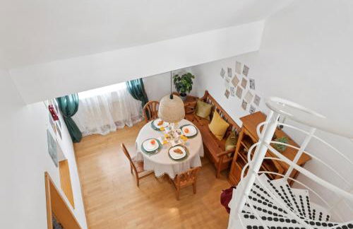 Gelbe Koffer - Vintage Maisonette Neunkirchen - 2 SZ - Self-Check-in - Balkon - Parkplatz - 1 km zum Zentrum - bis 4 Pers - Foto 23