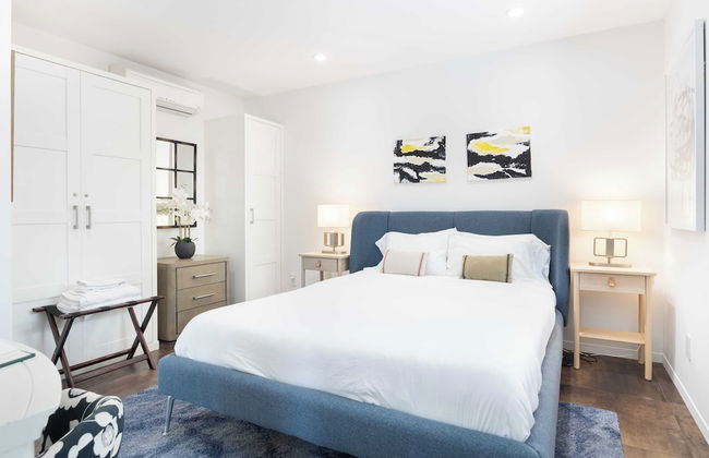 Steps to Beach+shops, Oceanview, Hot Tub+firepit Moonlight Modern by Avantstay - Foto 29