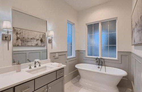 Stunning home - walk to square & heated pool - Foto 4