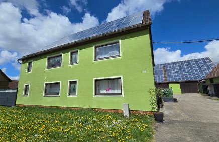 Monteur & Ferienapartment Leidenberger Parkplatz WLAN Kinderspielzimmer - Photo 1