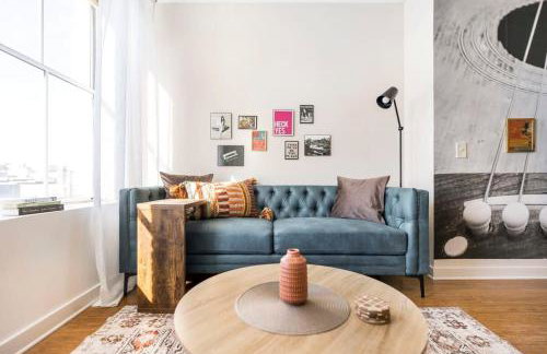 The Lofts at Cherry DT w Amenities - Foto 6