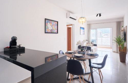 2 QUARTOS com Churrasqueira na Varanda, Piscina, Garagem interna, WiFi 500mbps, Ar Condicionado e Telas de Proteção - Foto 41