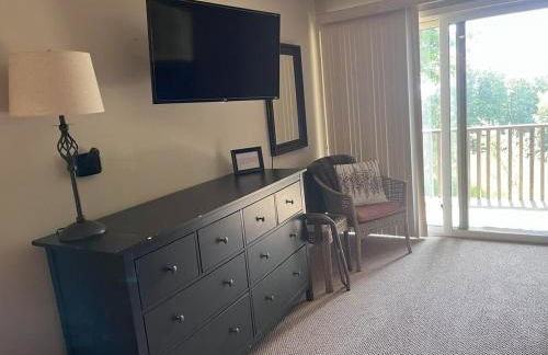 Spacious Condo with Pool Pass! - Foto 16