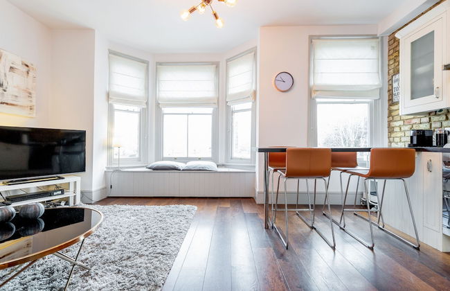 Vauxhall Park Views - 2 Bed Flat by BaseToGo - Foto 15