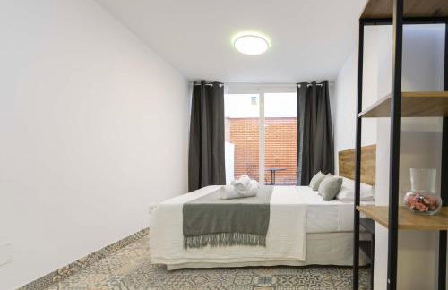 Regency IV - Ferga Suites - Photo 8