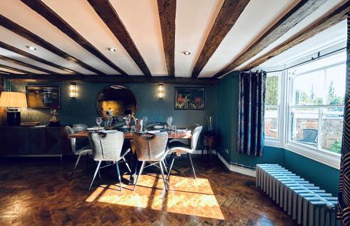 The Foremans House, With Hot Tub, A luxurious Historical pre 16th Century Grade II Listed House, location Essex in a picturesque Village, Country Pub In walking Distance - Foto 17