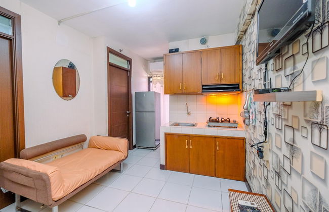 Comfortable and Tidy 2BR Lagoon Bekasi Town Square Apartment - Foto 10