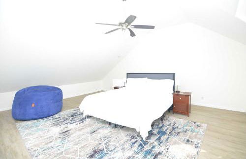 Spacious Home with Parking, Laundry - Near RU, RWJ, NJ Transit - Foto 55