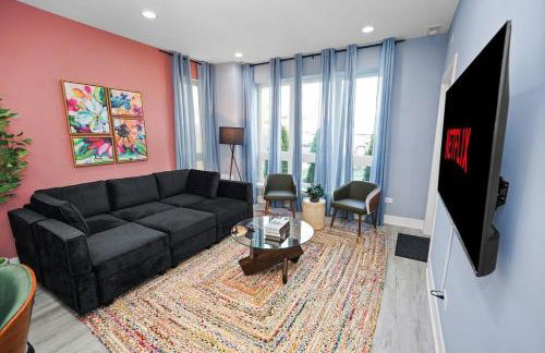 Cozy 3BR Retreat Sleeps 8 with Free Parking Near University of Illinois Chicago, Medical District & West Loop - Foto 7