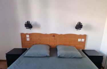 PUY SAINT VINCENT APPARTEMENT T2 BALCON SUPER PANORAMA AVEC PARKING PRIVE COUVERT et PISCINE L'ETE - Foto 31