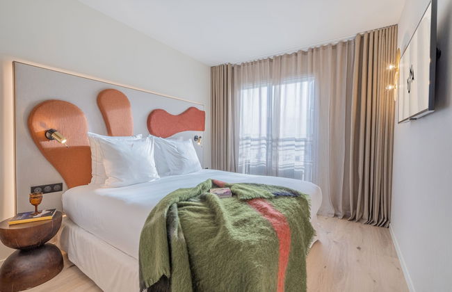 Yuna Porte Maillot - ApartHotel - Photo 27