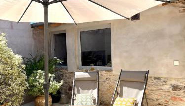 Casa 5A - Refúgio Intimo e privado com design e pátio acolhedor - Foto 4, sunbed
