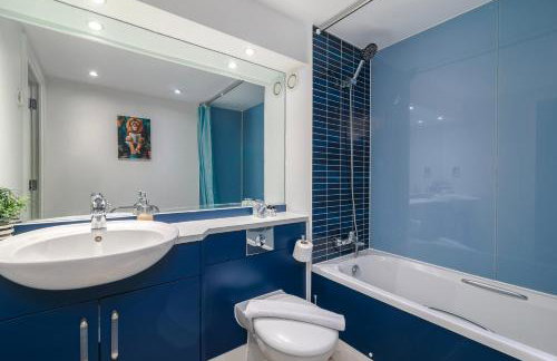 Stunning Thames View 2-Bedroom Apartment 2 Baths & 2 Balconies Sleeps 6 - Foto 26