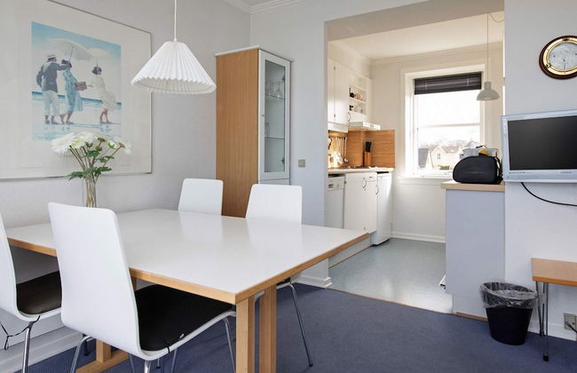 4 Person Holiday Home on a Holiday Park in Borre - Foto 5