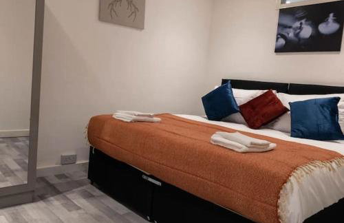 3 bedrooms Flat -wifi-freeparking-babycot-15min to Pepys park - Foto 2