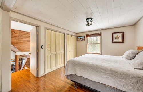 Rustic Intervale Hideaway with Deck and Wooded Views! - Photo 18