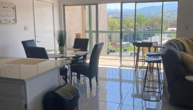 Smoky Mountains 711 3BD Condo with All Round Private Balcony by RedAwning - Foto 2